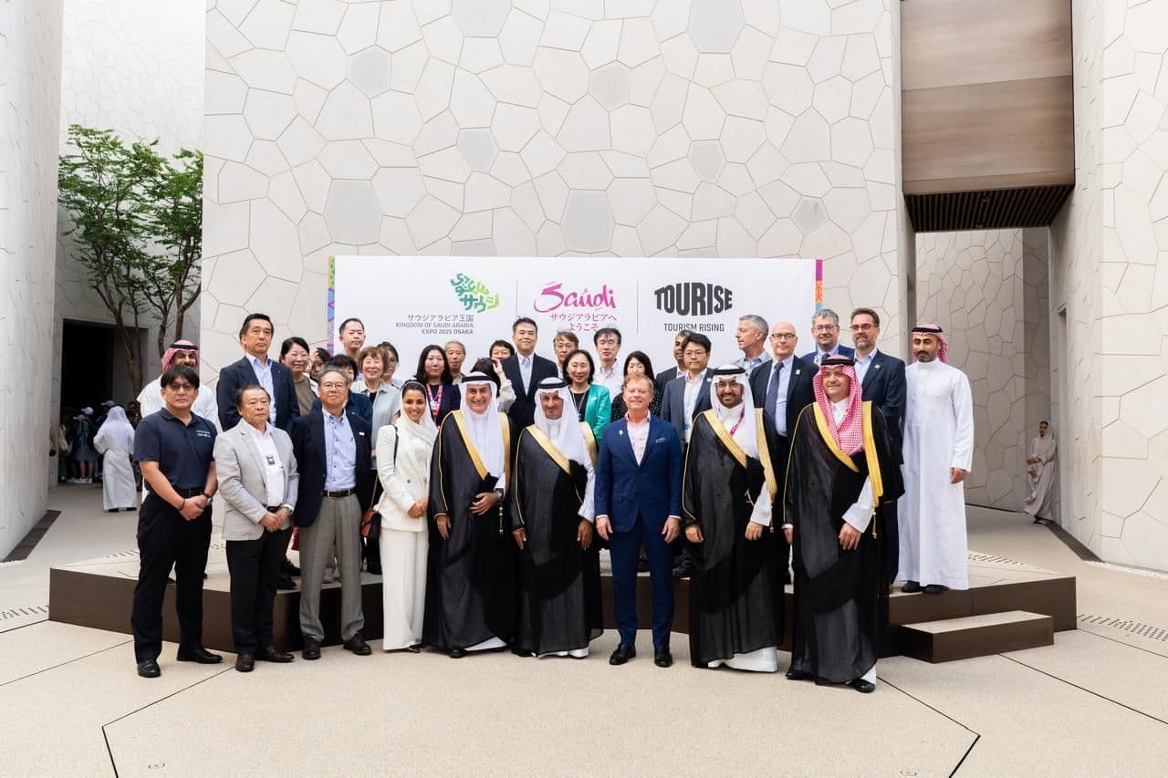المملكة العربية السعودية تستعرض ريادتها ورؤيتها السياحية في إكسبو أوساكا، وتعزز علاقاتها مع اليابان قبيل الجمعية العامة لمنظمة الأمم المتحدة للسياحة ومنتدى TOURISE في الرياض